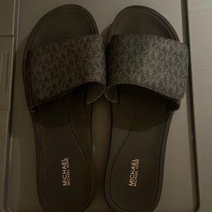 Michael Kors Slides